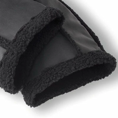 Manchons Basil Noirs En Cuir Végétal Sur Guidon Vélo – Image 4