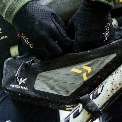 Sacoche De Cadre Bikepacking Backcountry Frame Pack Apidura 2L – Image 3