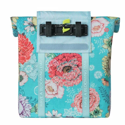 Sacoche Vélo Arrière Shopper Basil Bloom Field Bleu Ciel 20L – Image 2